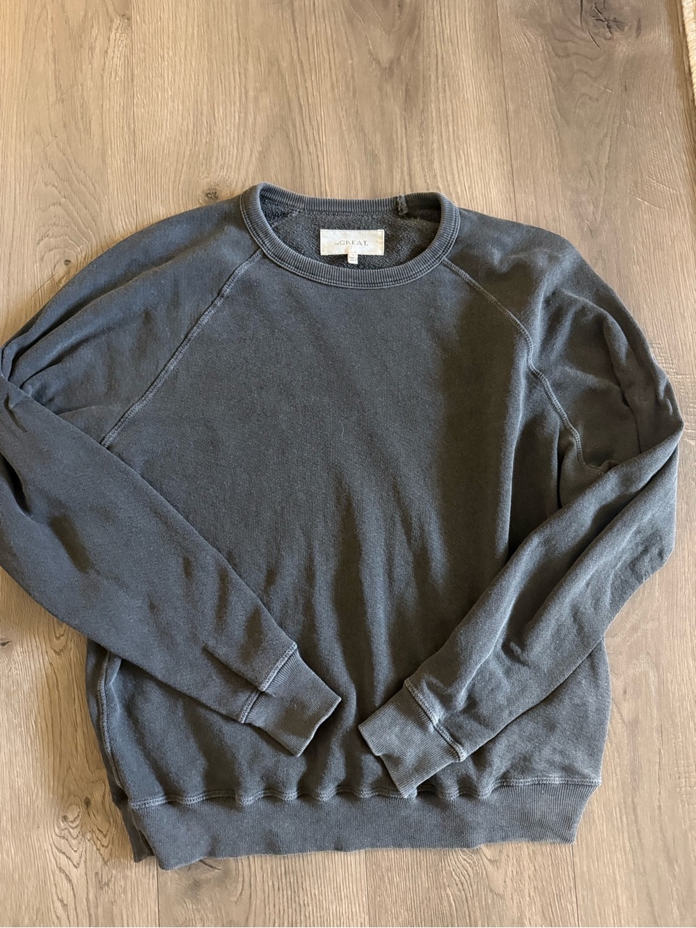 The GREAT Grey Distressed Raglan Crewneck Sweatshirt Size 0